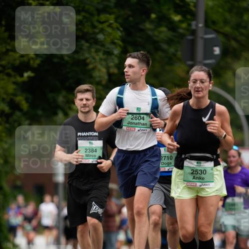 21.09.2025 - PSD Bank Halbmarathon Patografie http://msf.ph/oto/8949365 21.09.2025 10:20:14 Laufen 2384, 2604, 2710, 2530 meine-sportfotos.de