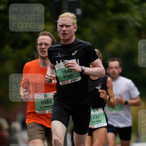 21.09.2025 - PSD Bank Halbmarathon Patografie http://msf.ph/oto/8949383 21.09.2025 09:51:08 Laufen 1083, 1840, 1237 meine-sportfotos.de