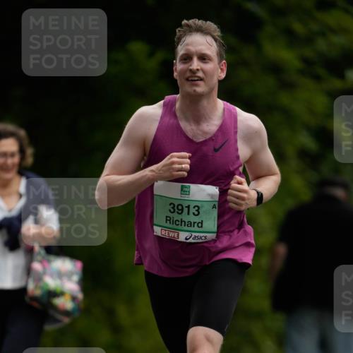 21.09.2025 - PSD Bank Halbmarathon Patografie http://msf.ph/oto/8949393 21.09.2025 09:52:26 Laufen 3913 meine-sportfotos.de