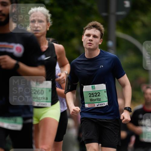 21.09.2025 - PSD Bank Halbmarathon Patografie http://msf.ph/oto/8949484 21.09.2025 10:11:18 Laufen 2260, 2522 meine-sportfotos.de