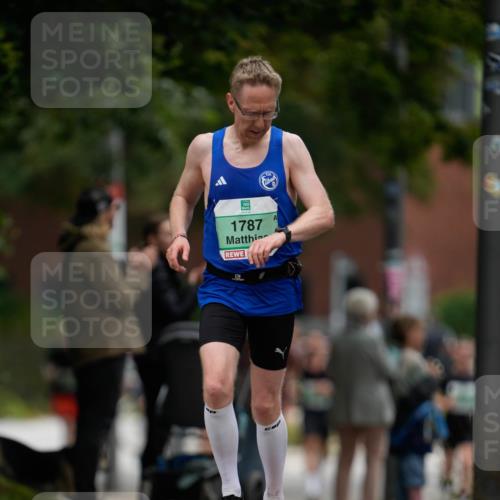 21.09.2025 - PSD Bank Halbmarathon Patografie http://msf.ph/oto/8949602 21.09.2025 09:57:56 Laufen 1787 meine-sportfotos.de