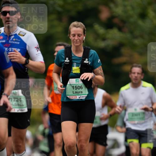 21.09.2025 - PSD Bank Halbmarathon Patografie http://msf.ph/oto/8949702 21.09.2025 10:15:15 Laufen 1724, 1506, 2001 meine-sportfotos.de