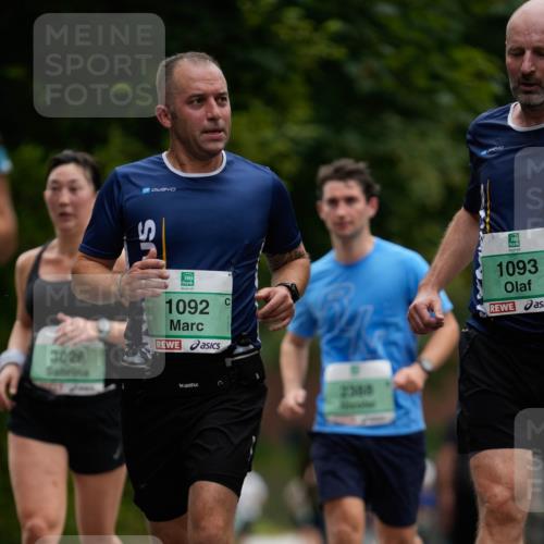21.09.2025 - PSD Bank Halbmarathon Patografie http://msf.ph/oto/8949732 21.09.2025 10:19:45 Laufen 3026, 1092, 2300, 1093 meine-sportfotos.de