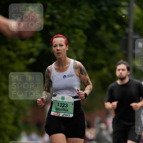 21.09.2025 - PSD Bank Halbmarathon Patografie http://msf.ph/oto/8949738 21.09.2025 10:20:32 Laufen 1323 meine-sportfotos.de