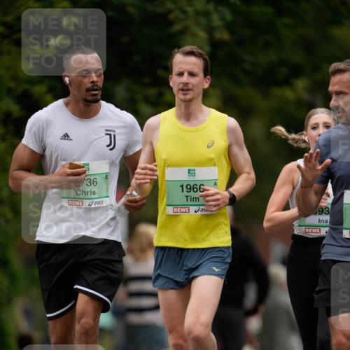 21.09.2025 - PSD Bank Halbmarathon Patografie http://msf.ph/oto/8949769 21.09.2025 10:07:05 Laufen 736, 1966, 93 meine-sportfotos.de