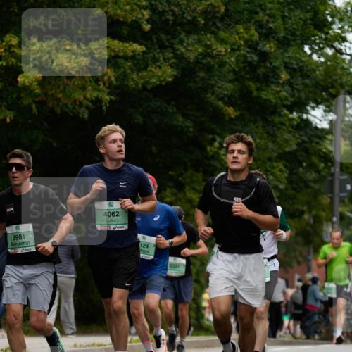 21.09.2025 - PSD Bank Halbmarathon Patografie http://msf.ph/oto/8949798 21.09.2025 10:16:52 Laufen 50, 3901, 4062, 124, 2337 meine-sportfotos.de