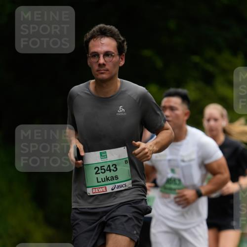 21.09.2025 - PSD Bank Halbmarathon Patografie http://msf.ph/oto/8949813 21.09.2025 10:21:33 Laufen 2543, 1013 meine-sportfotos.de