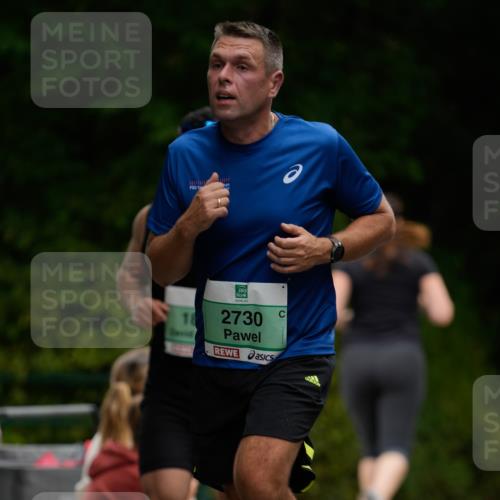 21.09.2025 - PSD Bank Halbmarathon Patografie http://msf.ph/oto/8949818 21.09.2025 10:21:43 Laufen 18, 2730 meine-sportfotos.de