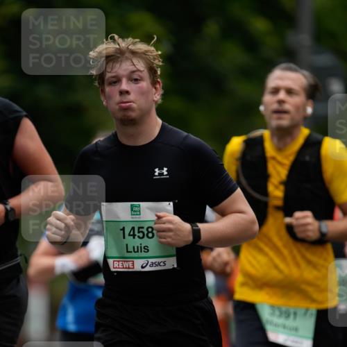 21.09.2025 - PSD Bank Halbmarathon Patografie http://msf.ph/oto/8949950 21.09.2025 10:26:46 Laufen 1458, 739171 meine-sportfotos.de