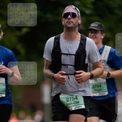 21.09.2025 - PSD Bank Halbmarathon Patografie http://msf.ph/oto/8949971 21.09.2025 10:27:41 Laufen 2754, 3794 meine-sportfotos.de