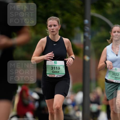 21.09.2025 - PSD Bank Halbmarathon Patografie http://msf.ph/oto/8949985 21.09.2025 10:28:27 Laufen 3119, 3222 meine-sportfotos.de