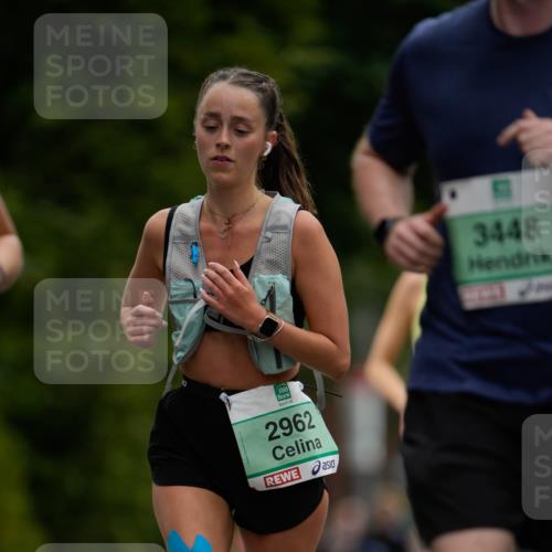 21.09.2025 - PSD Bank Halbmarathon Patografie http://msf.ph/oto/8950017 21.09.2025 10:29:33 Laufen 2962, 3448 meine-sportfotos.de