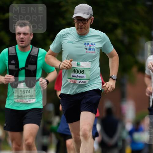 21.09.2025 - PSD Bank Halbmarathon Patografie http://msf.ph/oto/8950042 21.09.2025 10:30:38 Laufen 1674, 20, 20, 4006 meine-sportfotos.de