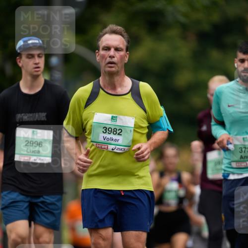 21.09.2025 - PSD Bank Halbmarathon Patografie http://msf.ph/oto/8950088 21.09.2025 10:32:28 Laufen 2996, 3982, 373 meine-sportfotos.de