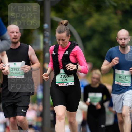 21.09.2025 - PSD Bank Halbmarathon Patografie http://msf.ph/oto/8950132 21.09.2025 10:34:28 Laufen 3192, 3185, 4051 meine-sportfotos.de