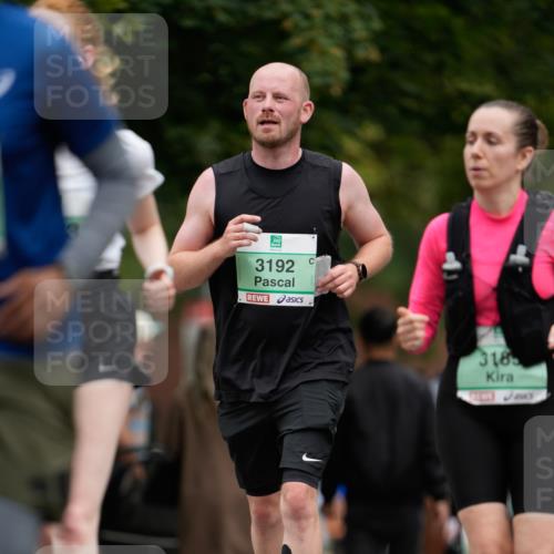 21.09.2025 - PSD Bank Halbmarathon Patografie http://msf.ph/oto/8950133 21.09.2025 10:34:29 Laufen 3192, 3185 meine-sportfotos.de