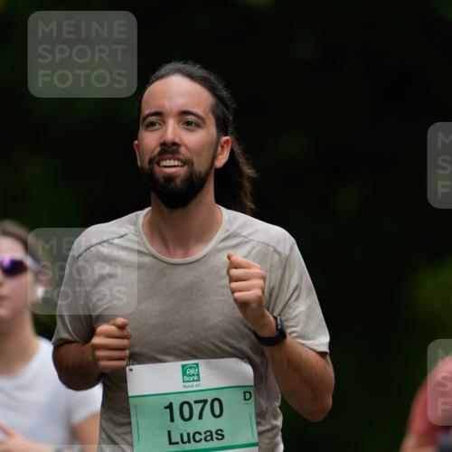 21.09.2025 - PSD Bank Halbmarathon Patografie http://msf.ph/oto/8950150 21.09.2025 10:35:10 Laufen 437, 1070 meine-sportfotos.de