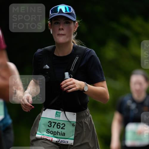 21.09.2025 - PSD Bank Halbmarathon Patografie http://msf.ph/oto/8950265 21.09.2025 10:40:14 Laufen 3762 meine-sportfotos.de