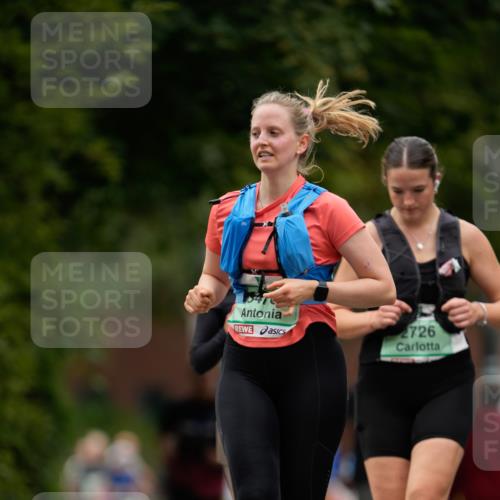 21.09.2025 - PSD Bank Halbmarathon Patografie http://msf.ph/oto/8950300 21.09.2025 10:42:07 Laufen 2726 meine-sportfotos.de