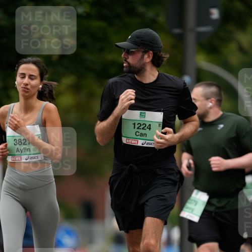 21.09.2025 - PSD Bank Halbmarathon Patografie http://msf.ph/oto/8950345 21.09.2025 10:44:35 Laufen 382, 1224 meine-sportfotos.de