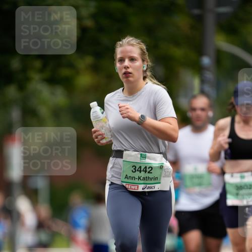 21.09.2025 - PSD Bank Halbmarathon Patografie http://msf.ph/oto/8950394 21.09.2025 10:47:53 Laufen 3442, 3602 meine-sportfotos.de