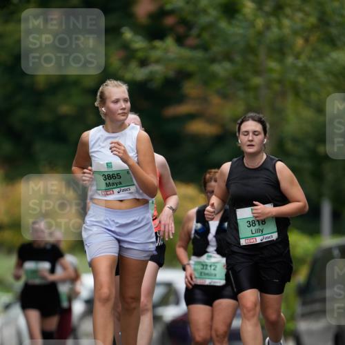 21.09.2025 - PSD Bank Halbmarathon Patografie http://msf.ph/oto/8950416 21.09.2025 10:49:20 Laufen 3865, 3712, 3818 meine-sportfotos.de
