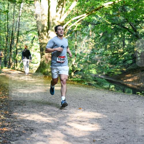 28.09.2025 - 33. Volkslauf durch das schöne Alstertal Dr. Thomas Lammeyer http://msf.ph/oto/8950688 28.09.2025 10:14:21 Laufen 1913, 1546 meine-sportfotos.de