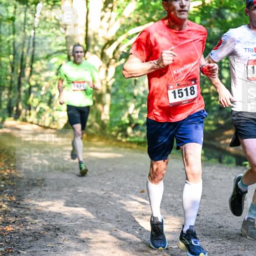 28.09.2025 - 33. Volkslauf durch das schöne Alstertal Dr. Thomas Lammeyer http://msf.ph/oto/8950741 28.09.2025 10:14:36 Laufen 1518, 1801 meine-sportfotos.de