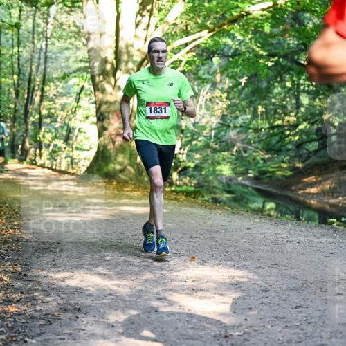 28.09.2025 - 33. Volkslauf durch das schöne Alstertal Dr. Thomas Lammeyer http://msf.ph/oto/8950744 28.09.2025 10:14:36 Laufen 1831 meine-sportfotos.de