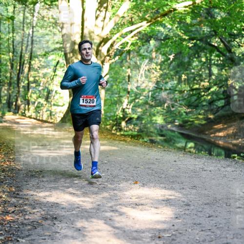 28.09.2025 - 33. Volkslauf durch das schöne Alstertal Dr. Thomas Lammeyer http://msf.ph/oto/8950762 28.09.2025 10:14:40 Laufen 1520 meine-sportfotos.de