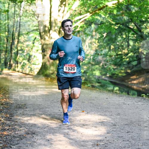 28.09.2025 - 33. Volkslauf durch das schöne Alstertal Dr. Thomas Lammeyer http://msf.ph/oto/8950766 28.09.2025 10:14:41 Laufen 1520 meine-sportfotos.de
