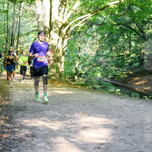 28.09.2025 - 33. Volkslauf durch das schöne Alstertal Dr. Thomas Lammeyer http://msf.ph/oto/8950793 28.09.2025 10:15:04 Laufen 1767, 1005, 1529 meine-sportfotos.de