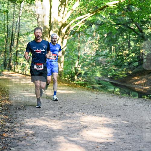 28.09.2025 - 33. Volkslauf durch das schöne Alstertal Dr. Thomas Lammeyer http://msf.ph/oto/8950859 28.09.2025 10:15:23 Laufen 1523, 33, 768 meine-sportfotos.de