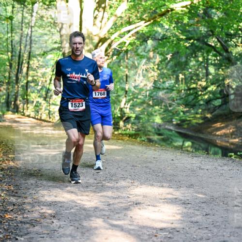 28.09.2025 - 33. Volkslauf durch das schöne Alstertal Dr. Thomas Lammeyer http://msf.ph/oto/8950862 28.09.2025 10:15:23 Laufen 33, 1523, 1768 meine-sportfotos.de