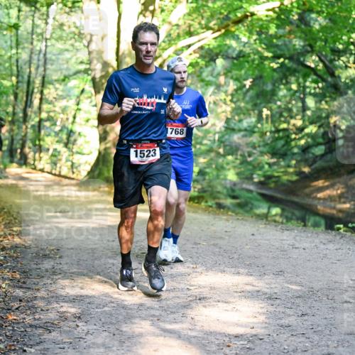 28.09.2025 - 33. Volkslauf durch das schöne Alstertal Dr. Thomas Lammeyer http://msf.ph/oto/8950865 28.09.2025 10:15:23 Laufen 33, 1523, 1768 meine-sportfotos.de