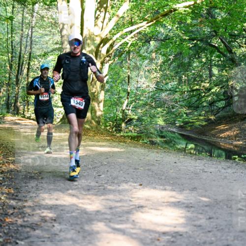 28.09.2025 - 33. Volkslauf durch das schöne Alstertal Dr. Thomas Lammeyer http://msf.ph/oto/8950879 28.09.2025 10:15:27 Laufen 1543, 1544, 1540 meine-sportfotos.de