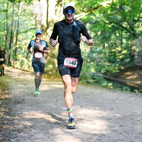 28.09.2025 - 33. Volkslauf durch das schöne Alstertal Dr. Thomas Lammeyer http://msf.ph/oto/8950885 28.09.2025 10:15:28 Laufen 1944, 1540 meine-sportfotos.de