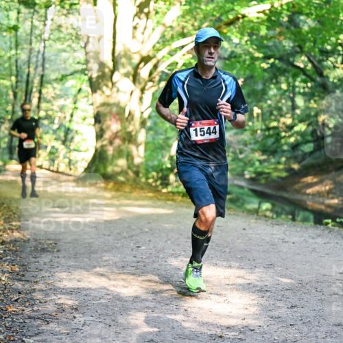 28.09.2025 - 33. Volkslauf durch das schöne Alstertal Dr. Thomas Lammeyer http://msf.ph/oto/8950893 28.09.2025 10:15:30 Laufen 1544 meine-sportfotos.de