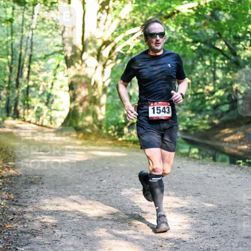 28.09.2025 - 33. Volkslauf durch das schöne Alstertal Dr. Thomas Lammeyer http://msf.ph/oto/8950901 28.09.2025 10:15:33 Laufen 1543 meine-sportfotos.de
