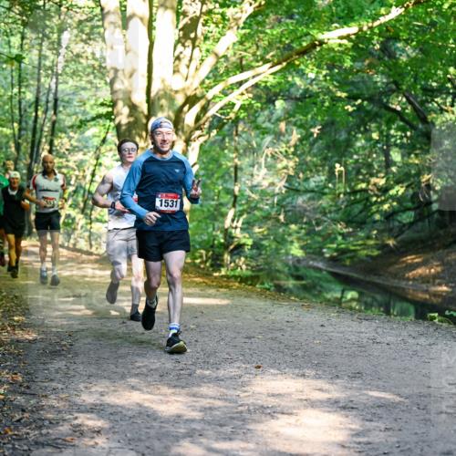 28.09.2025 - 33. Volkslauf durch das schöne Alstertal Dr. Thomas Lammeyer http://msf.ph/oto/8950971 28.09.2025 10:15:54 Laufen 5351, 1531, 1595 meine-sportfotos.de