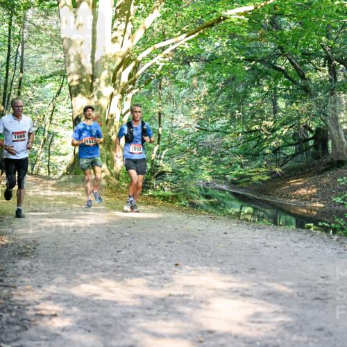 28.09.2025 - 33. Volkslauf durch das schöne Alstertal Dr. Thomas Lammeyer http://msf.ph/oto/8951074 28.09.2025 10:16:26 Laufen 1589, 1527, 1552 meine-sportfotos.de