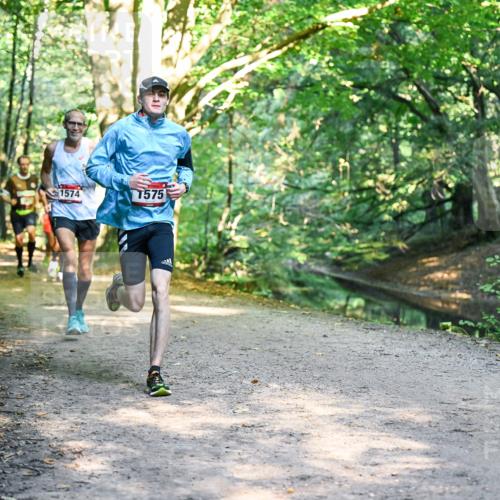 28.09.2025 - 33. Volkslauf durch das schöne Alstertal Dr. Thomas Lammeyer http://msf.ph/oto/8951162 28.09.2025 10:16:57 Laufen 1574, 575 meine-sportfotos.de