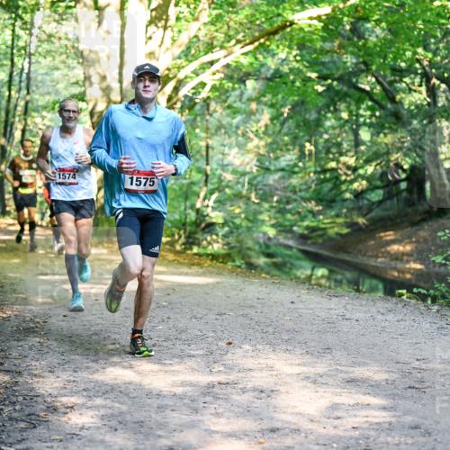 28.09.2025 - 33. Volkslauf durch das schöne Alstertal Dr. Thomas Lammeyer http://msf.ph/oto/8951163 28.09.2025 10:16:57 Laufen 1574, 1575 meine-sportfotos.de