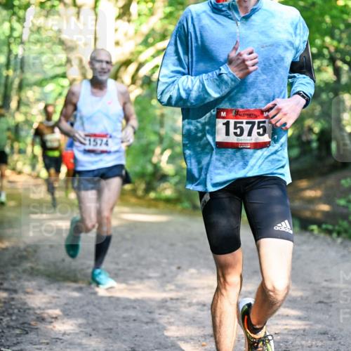 28.09.2025 - 33. Volkslauf durch das schöne Alstertal Dr. Thomas Lammeyer http://msf.ph/oto/8951171 28.09.2025 10:16:58 Laufen 1574, 1575 meine-sportfotos.de