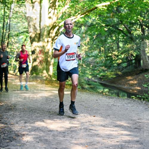 28.09.2025 - 33. Volkslauf durch das schöne Alstertal Dr. Thomas Lammeyer http://msf.ph/oto/8951264 28.09.2025 10:17:16 Laufen 1573, 1569, 1541 meine-sportfotos.de