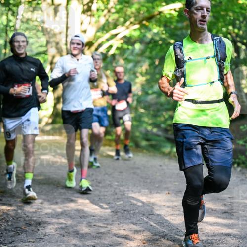 28.09.2025 - 33. Volkslauf durch das schöne Alstertal Dr. Thomas Lammeyer http://msf.ph/oto/8951415 28.09.2025 10:17:54 Laufen  meine-sportfotos.de