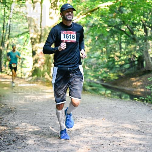 28.09.2025 - 33. Volkslauf durch das schöne Alstertal Dr. Thomas Lammeyer http://msf.ph/oto/8951439 28.09.2025 10:17:59 Laufen 1616 meine-sportfotos.de