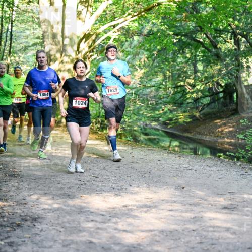 28.09.2025 - 33. Volkslauf durch das schöne Alstertal Dr. Thomas Lammeyer http://msf.ph/oto/8951602 28.09.2025 10:18:41 Laufen 629, 1636, 1864, 1024, 1625 meine-sportfotos.de