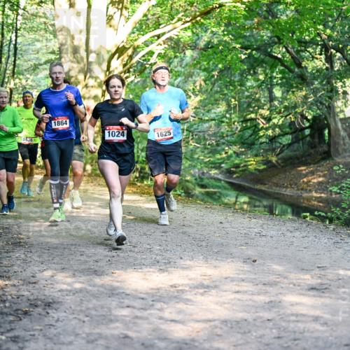 28.09.2025 - 33. Volkslauf durch das schöne Alstertal Dr. Thomas Lammeyer http://msf.ph/oto/8951603 28.09.2025 10:18:42 Laufen 1629, 1636, 1864, 1024, 1625 meine-sportfotos.de
