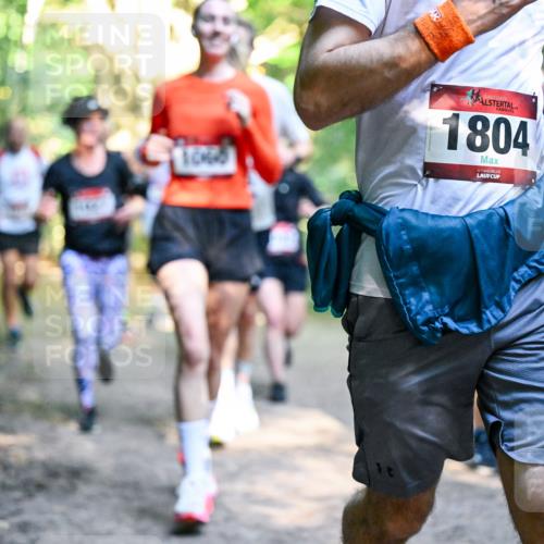 28.09.2025 - 33. Volkslauf durch das schöne Alstertal Dr. Thomas Lammeyer http://msf.ph/oto/8951654 28.09.2025 10:18:50 Laufen 1804 meine-sportfotos.de
